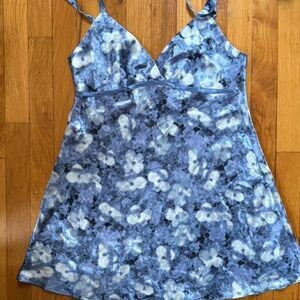 Jones New York Blue and White Floral Nightie Dress